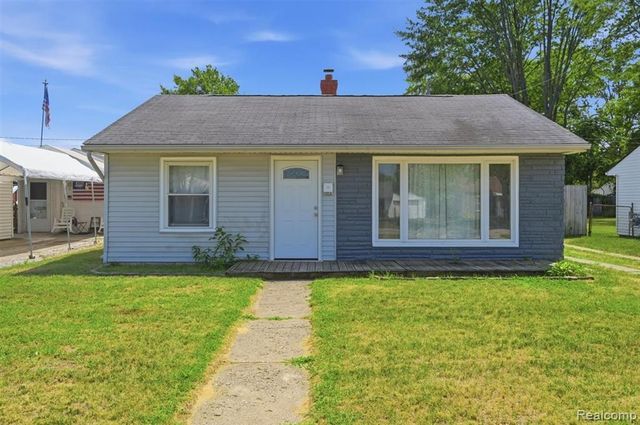 35501 Glen Street, Westland, MI 48186