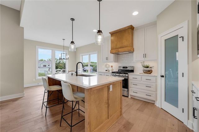 1202 Morgan Drive, Pleasant Hill, MO 64080