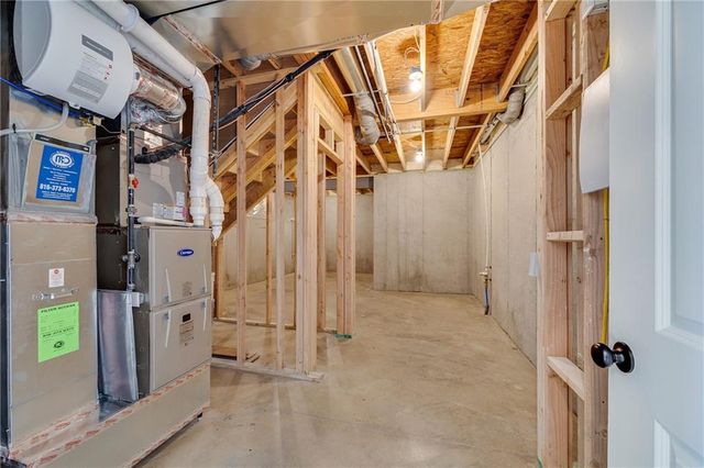 1202 Morgan Drive, Pleasant Hill, MO 64080