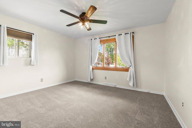 907 PRESTON CT, Blackwood, NJ 08012