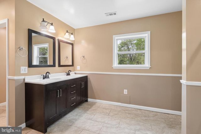 12437 EASTERN AVE, Baltimore, MD 21220