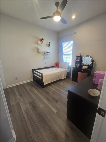 8052 GREENWAY AVENUE, Wesley Chapel, FL 33544