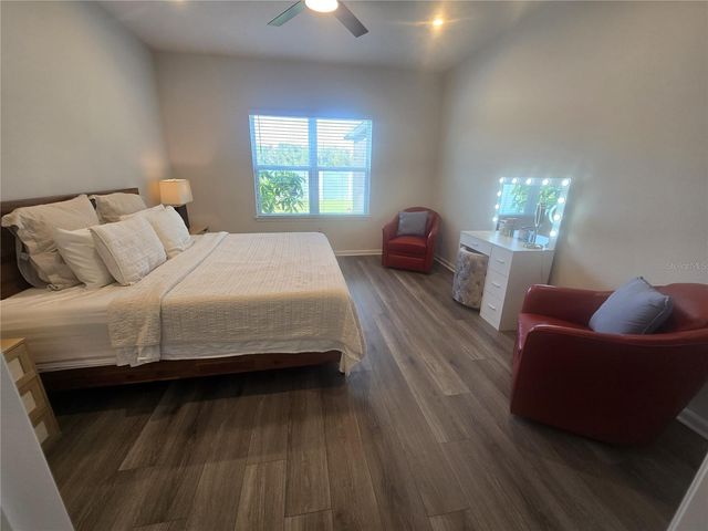 8052 GREENWAY AVENUE, Wesley Chapel, FL 33544