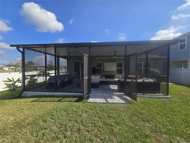 8052 GREENWAY AVENUE, Wesley Chapel, FL 33544