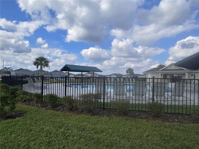 8052 GREENWAY AVENUE, Wesley Chapel, FL 33544