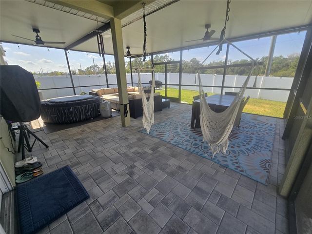 8052 GREENWAY AVENUE, Wesley Chapel, FL 33544