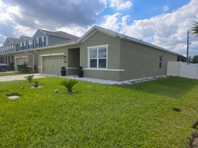 8052 GREENWAY AVENUE, Wesley Chapel, FL 33544