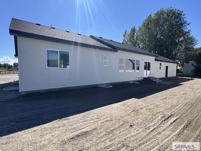 392 Oak Street, Shelley, ID 83274