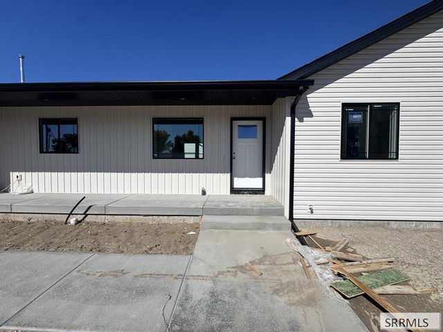 392 Oak Street, Shelley, ID 83274