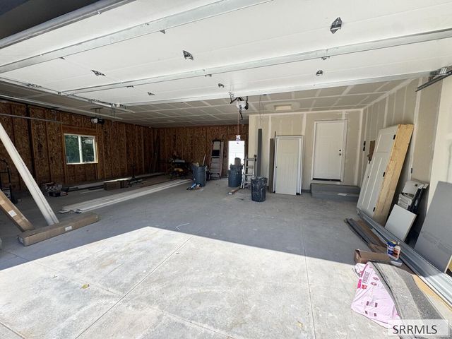 392 Oak Street, Shelley, ID 83274