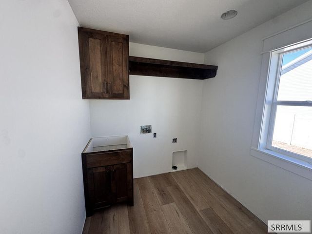 392 Oak Street, Shelley, ID 83274