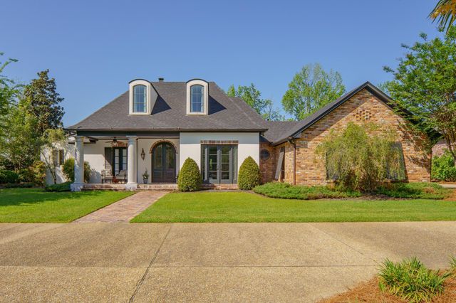 65 Pecan Acres, Hattiesburg, MS 39402