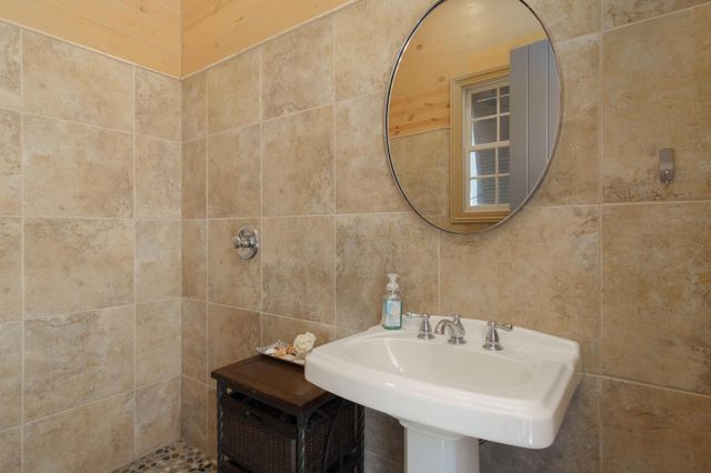 65 Pecan Acres, Hattiesburg, MS 39402