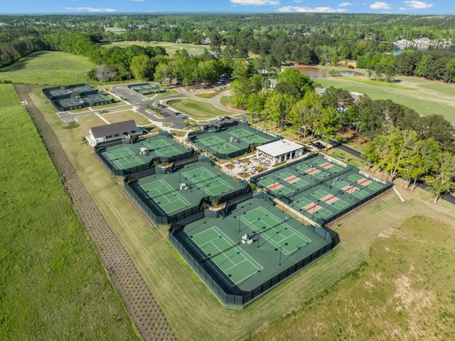 65 Pecan Acres, Hattiesburg, MS 39402