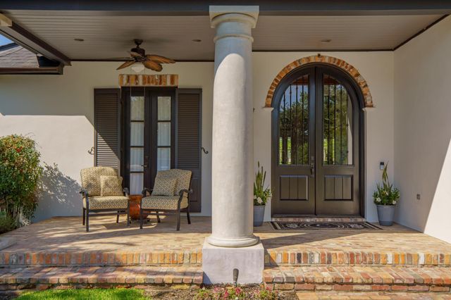 65 Pecan Acres, Hattiesburg, MS 39402