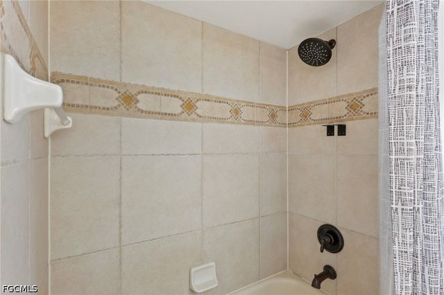 519 NE 19th TER, Cape Coral, FL 33909