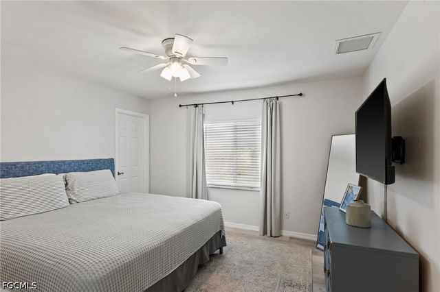 519 NE 19th TER, Cape Coral, FL 33909