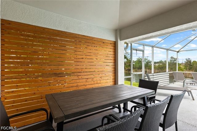 519 NE 19th TER, Cape Coral, FL 33909