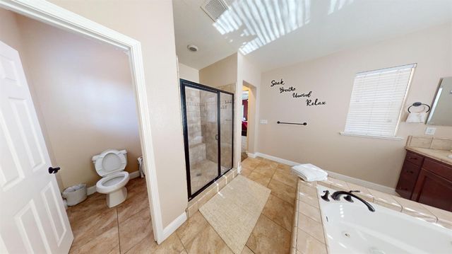 6411 W Dovewood Lane, Fresno, CA 93723