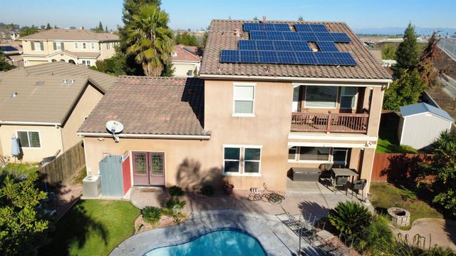 6411 W Dovewood Lane, Fresno, CA 93723