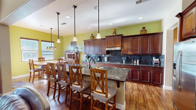 6411 W Dovewood Lane, Fresno, CA 93723