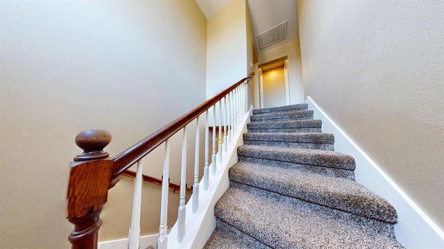 6411 W Dovewood Lane, Fresno, CA 93723