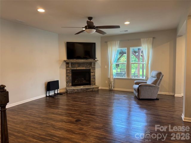 6308 Durango Way, Denver, NC 28037