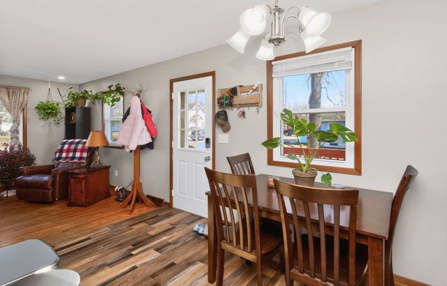 3111 E Clinton Avenue, Des Moines, IA 50317