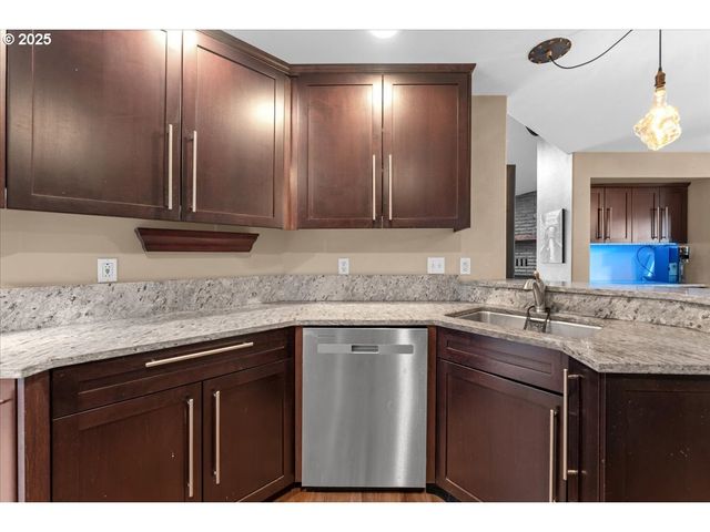 3213 MAPLE Pl, Forest Grove, OR 97116