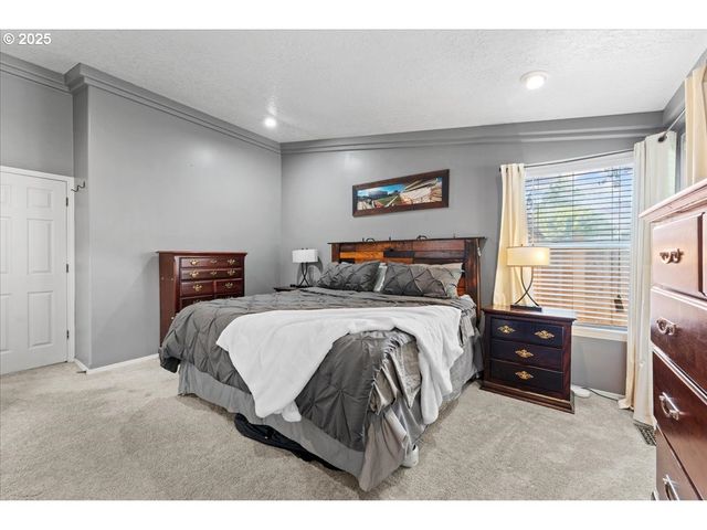 3213 MAPLE Pl, Forest Grove, OR 97116