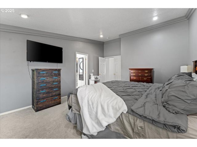 3213 MAPLE Pl, Forest Grove, OR 97116