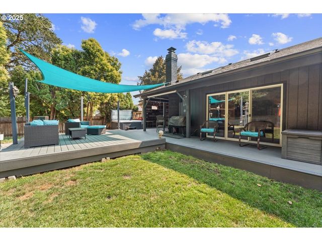 3213 MAPLE Pl, Forest Grove, OR 97116