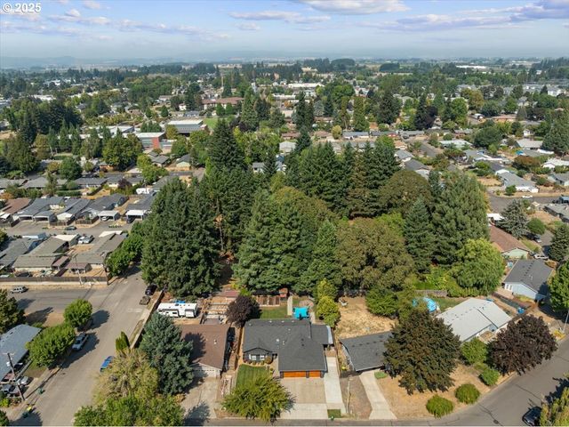 3213 MAPLE Pl, Forest Grove, OR 97116