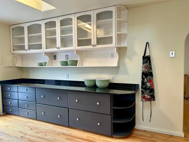 1015 Monroe Street NE, Albuquerque, NM 87110