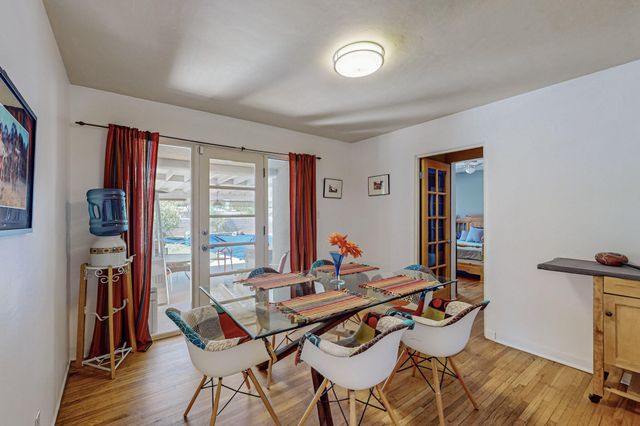 1015 Monroe Street NE, Albuquerque, NM 87110