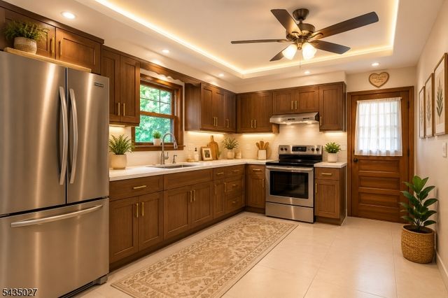 27 Phoenix Ave, Edison Twp., NJ 08837