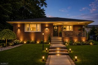 27 Phoenix Ave, Edison Twp., NJ 08837