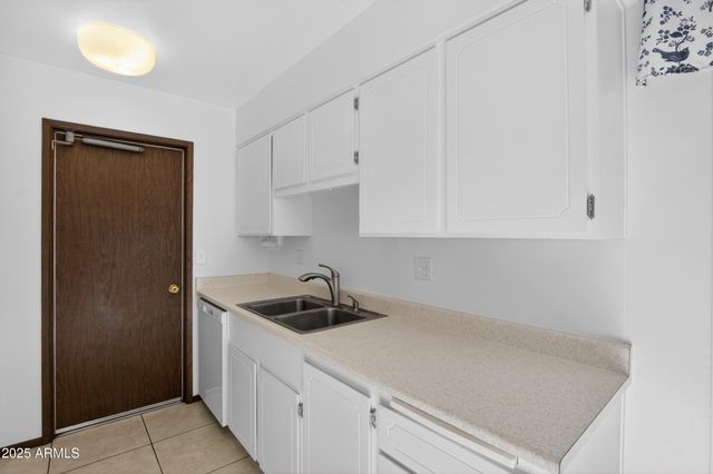 17211 N PINION Lane, Sun City, AZ 85373