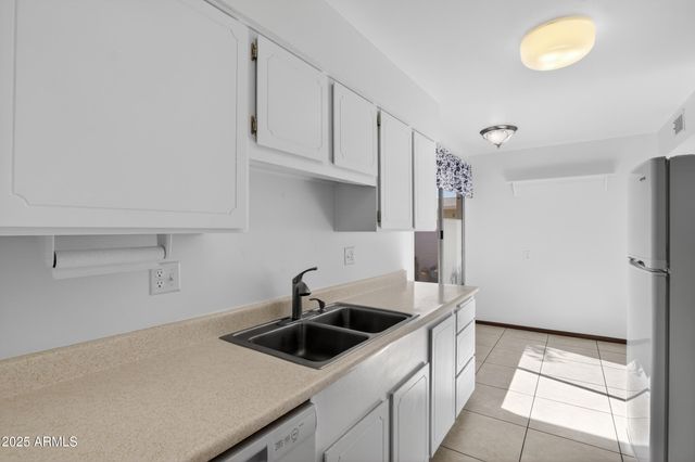 17211 N PINION Lane, Sun City, AZ 85373