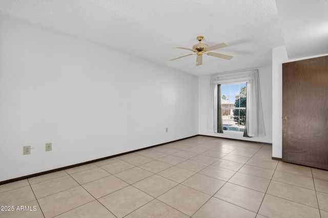 17211 N PINION Lane, Sun City, AZ 85373