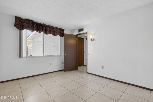 17211 N PINION Lane, Sun City, AZ 85373