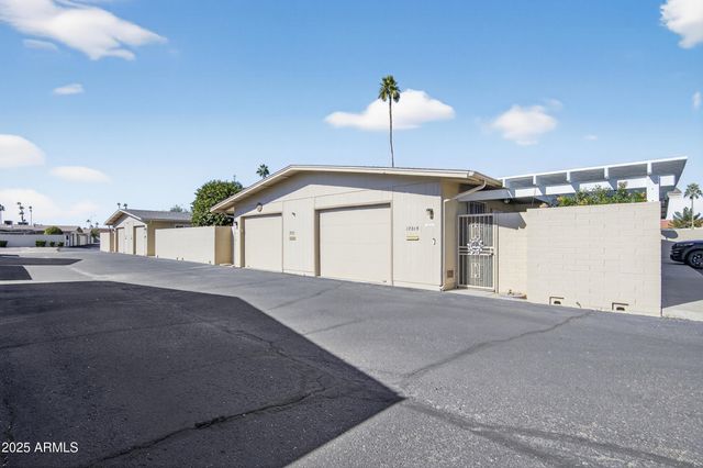 17211 N PINION Lane, Sun City, AZ 85373
