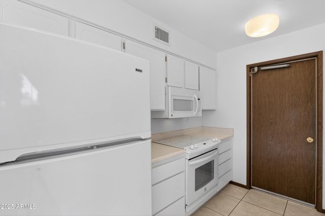 17211 N PINION Lane, Sun City, AZ 85373