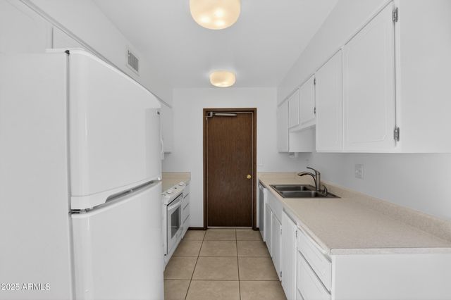 17211 N PINION Lane, Sun City, AZ 85373