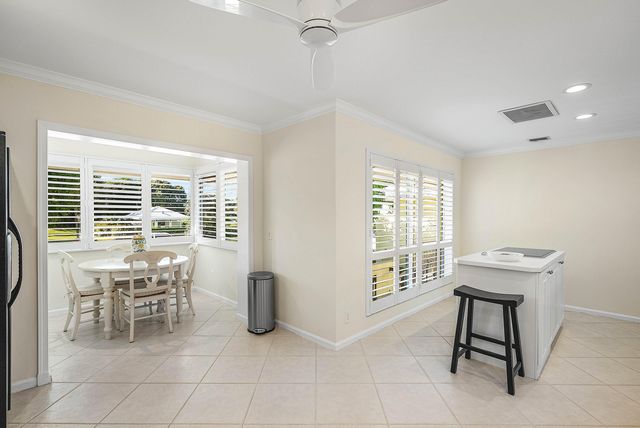 3641 Quail Ridge Drive S Bobwhite A, Boynton Beach, FL 33436