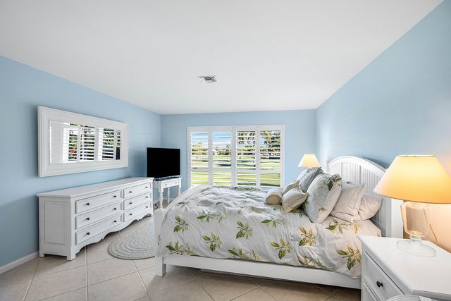 3641 Quail Ridge Drive S Bobwhite A, Boynton Beach, FL 33436