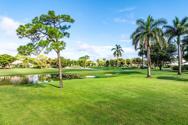 3641 Quail Ridge Drive S Bobwhite A, Boynton Beach, FL 33436
