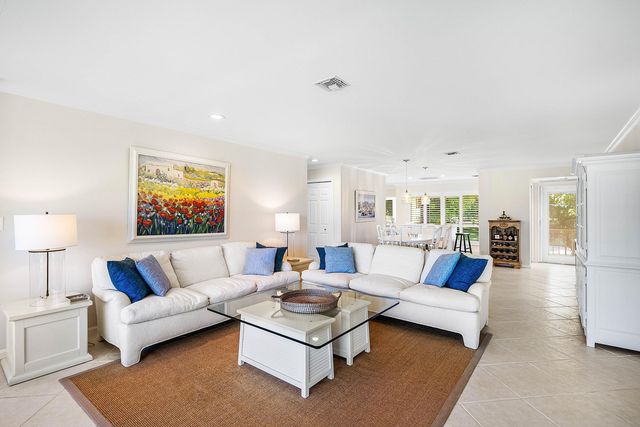 3641 Quail Ridge Drive S Bobwhite A, Boynton Beach, FL 33436