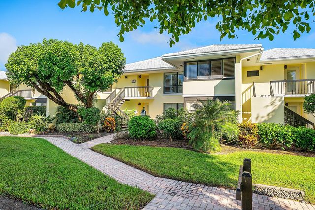 3641 Quail Ridge Drive S Bobwhite A, Boynton Beach, FL 33436
