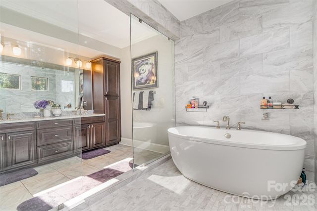 208 Pumpkin Seed Court, Matthews, NC 28104